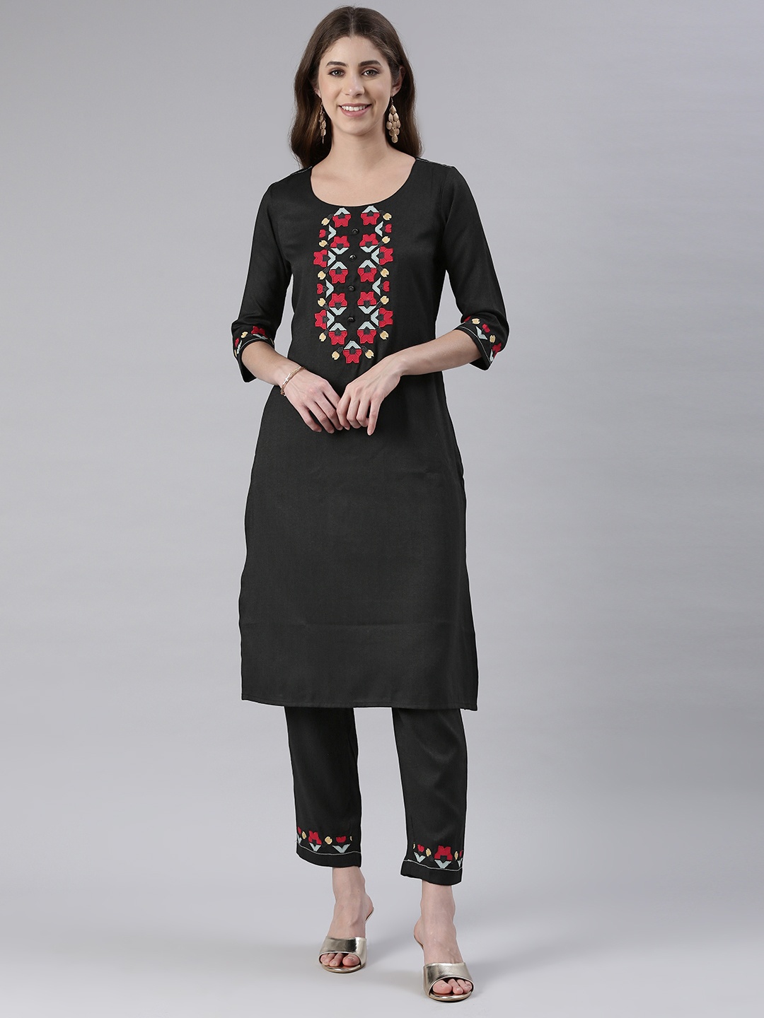 

ETIQUETTE Ethnic Motifs Embroidered Kurta With Trousers, Black