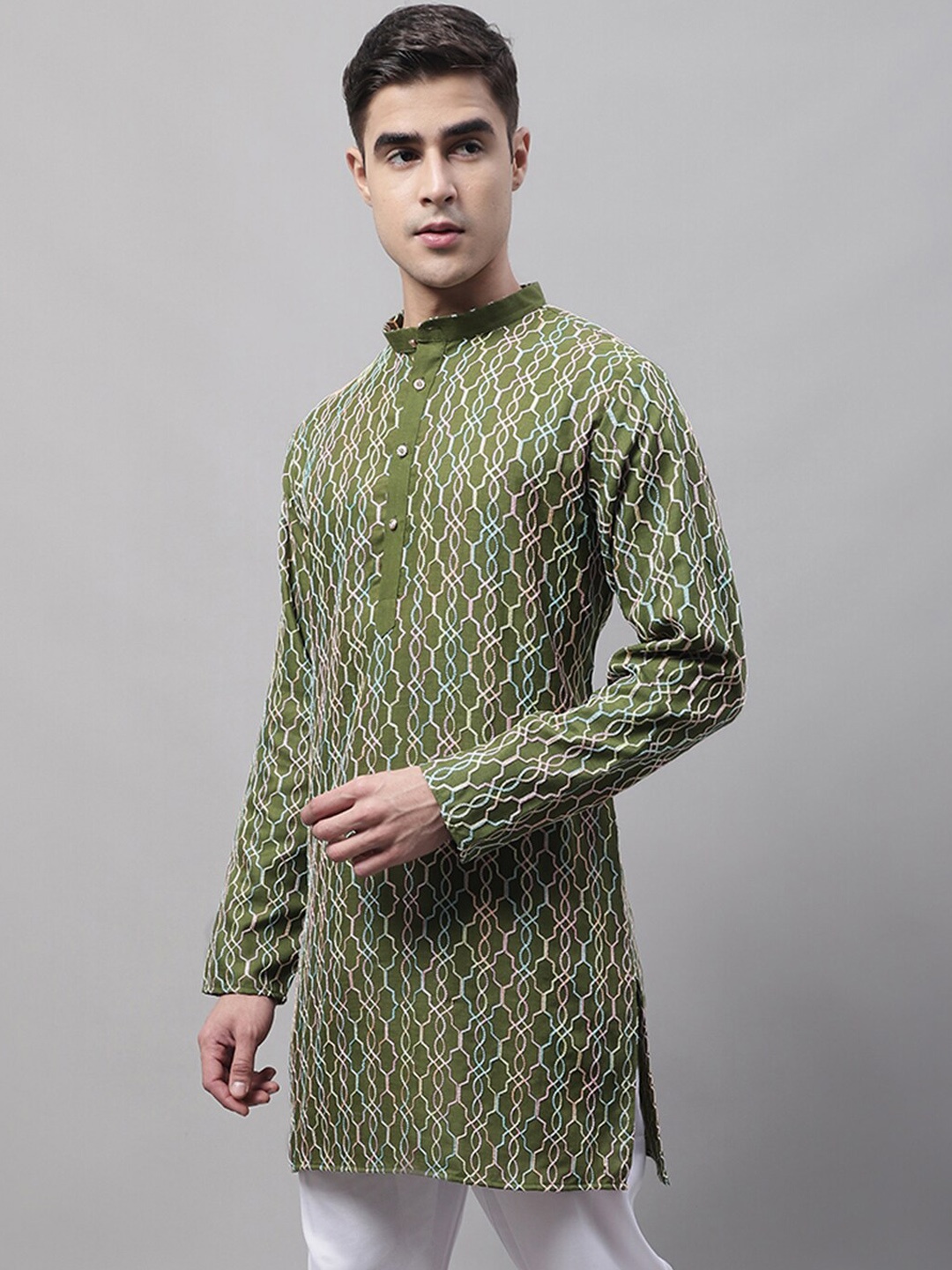 

Jompers Men Mandarin Collar Geometric Embroidered Pure Cotton Kurta, Olive