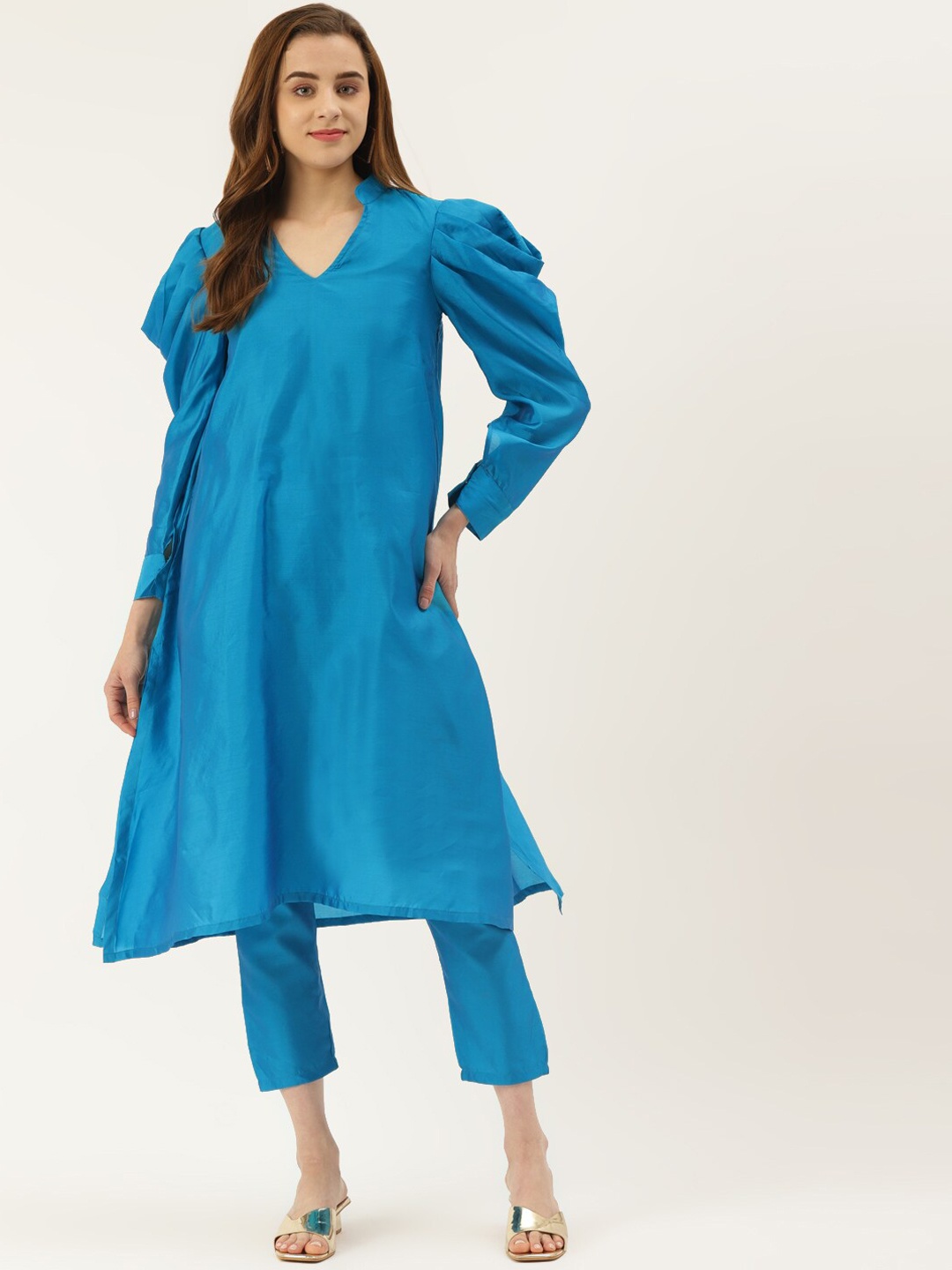 

KHUMAAR Shuchi Bhutani Women Puff Sleeves A-Line Kurta with Trousers, Blue
