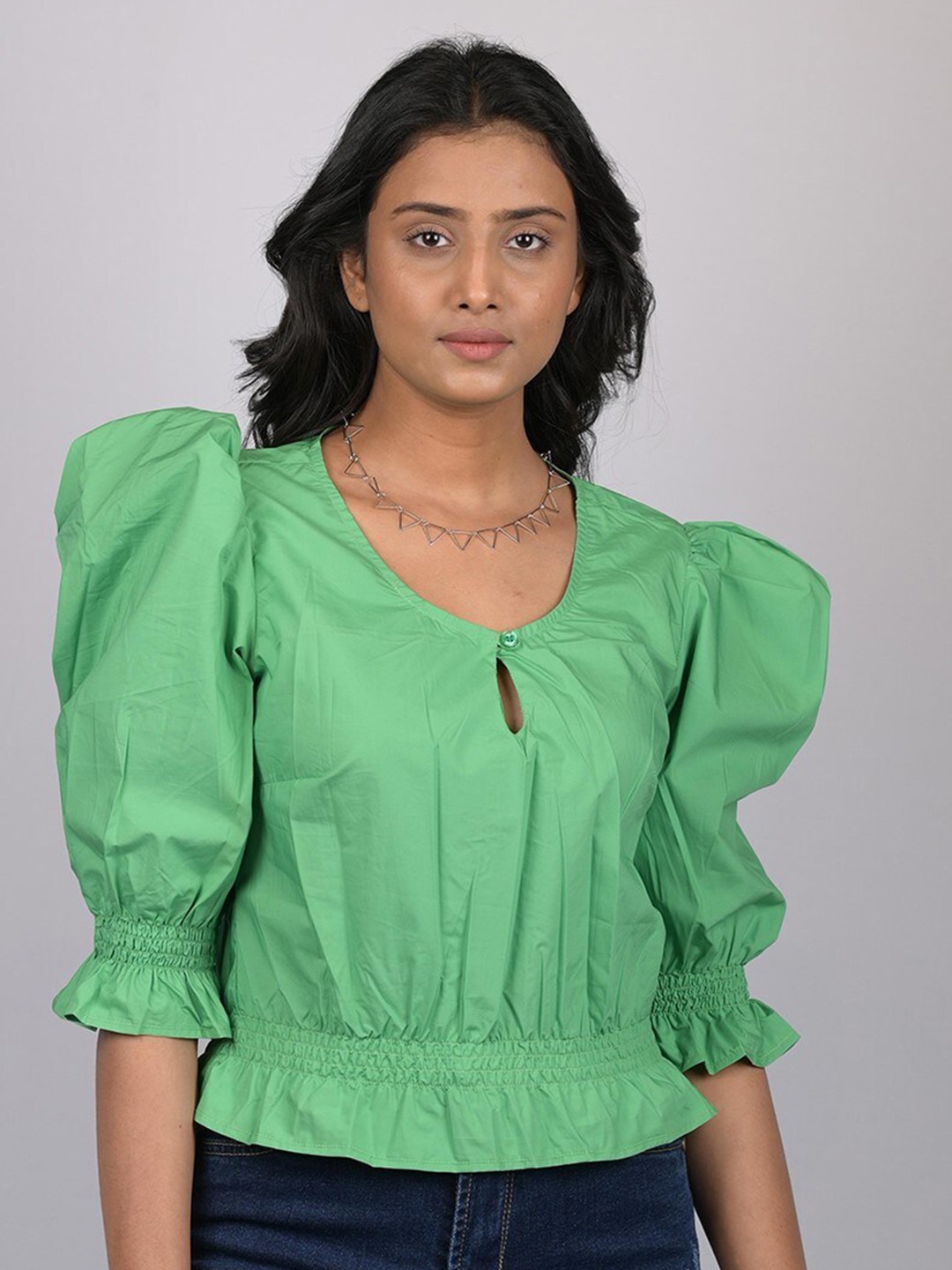 

OWO THE LABEL Keyhole Neck Blouson Top, Green