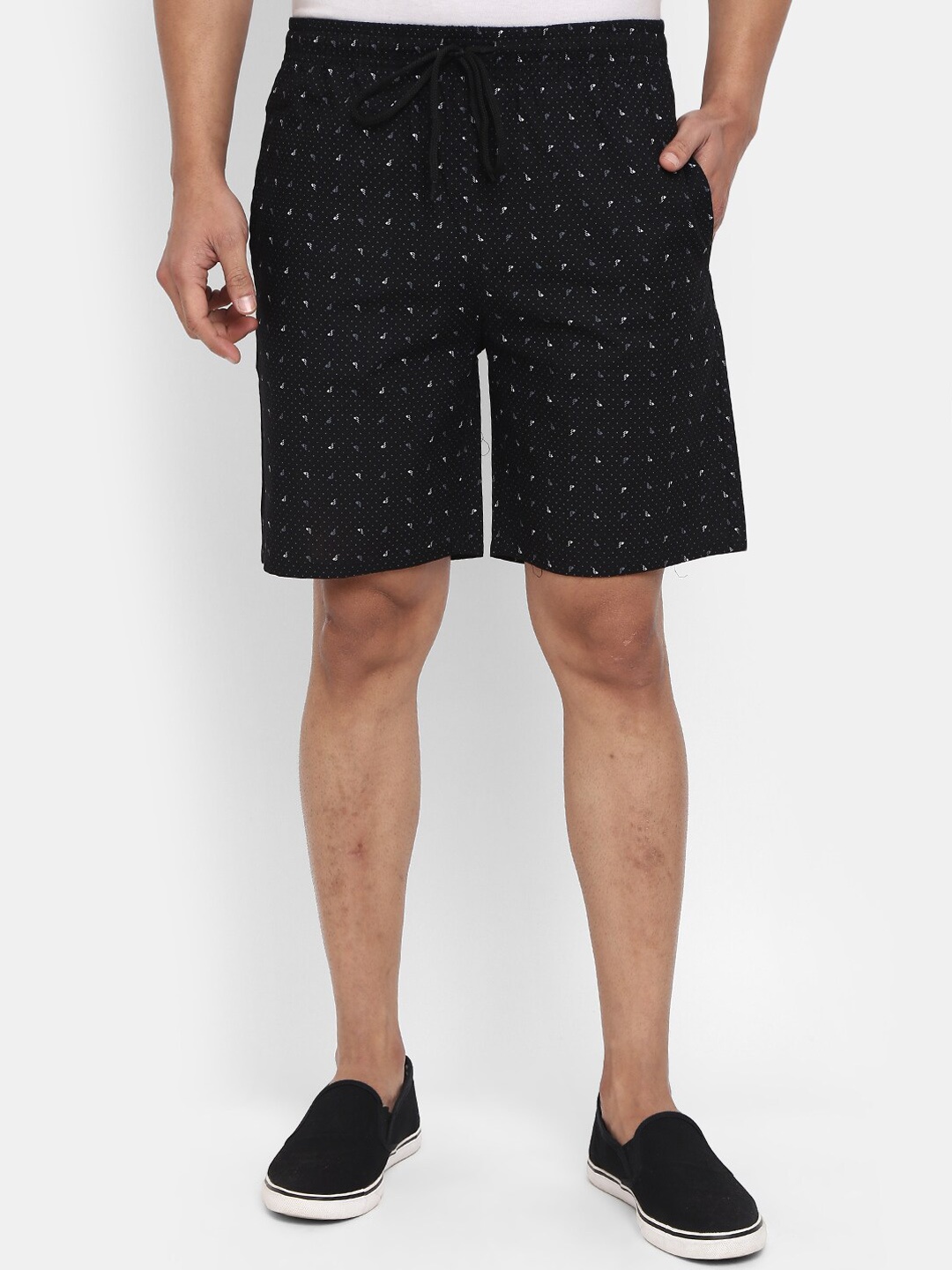

V-Mart Men Printed Cotton Shorts, Black
