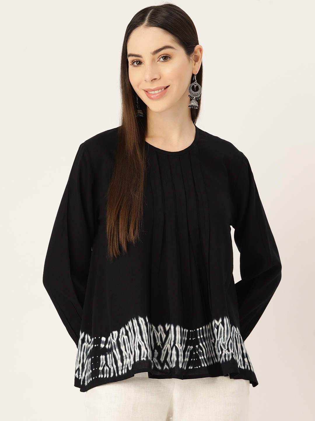 

Maaesa Tie & Dye Pleated A-Line Top, Black