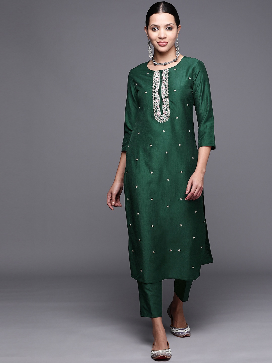 

MASSTANI BY INDDUS Women Ethnic Motifs Yoke Design Kurta With Trousers, Green