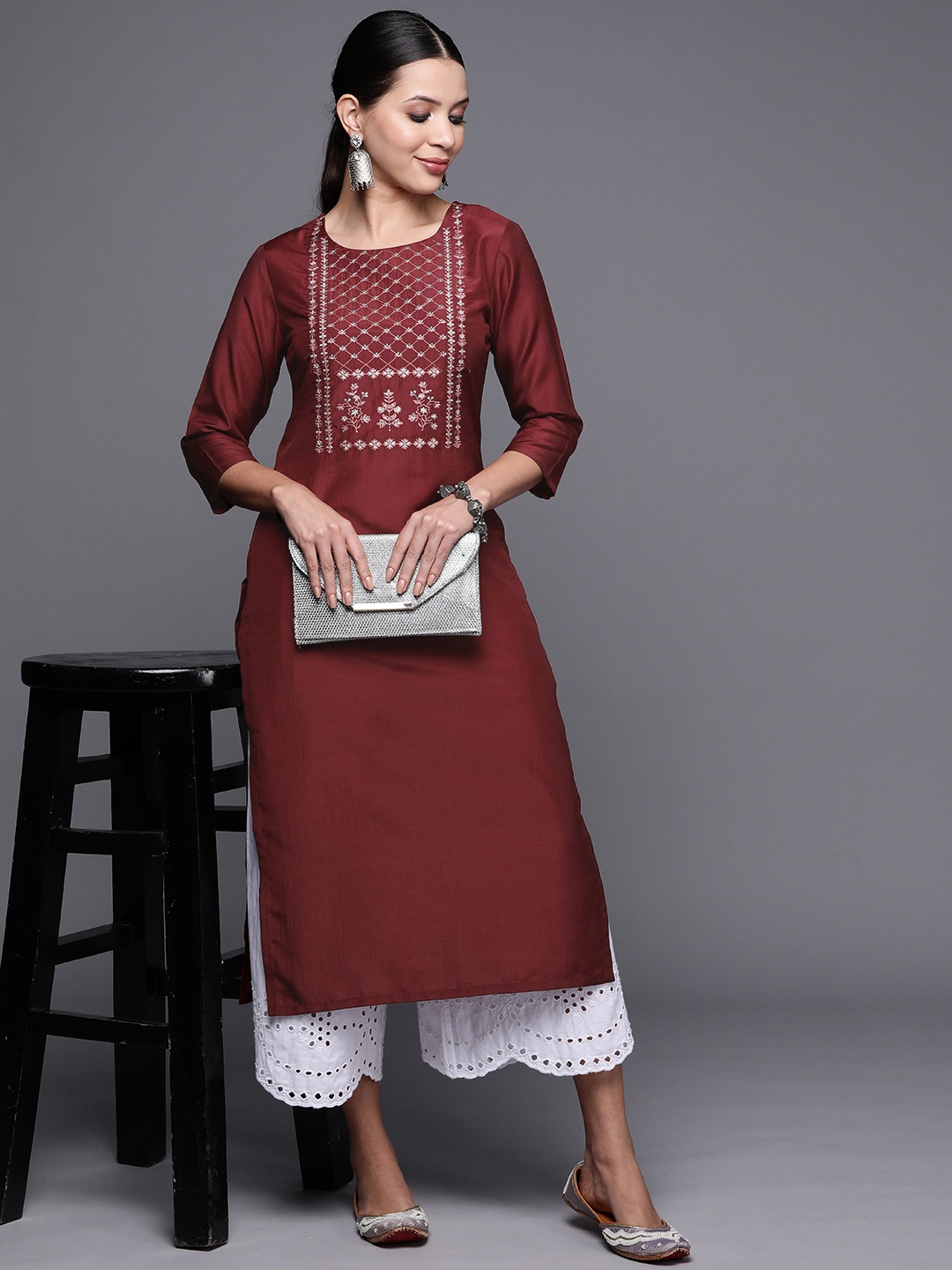 

MASSTANI BY INDDUS Women Floral Embroidered Yoke Design Kurta, Maroon