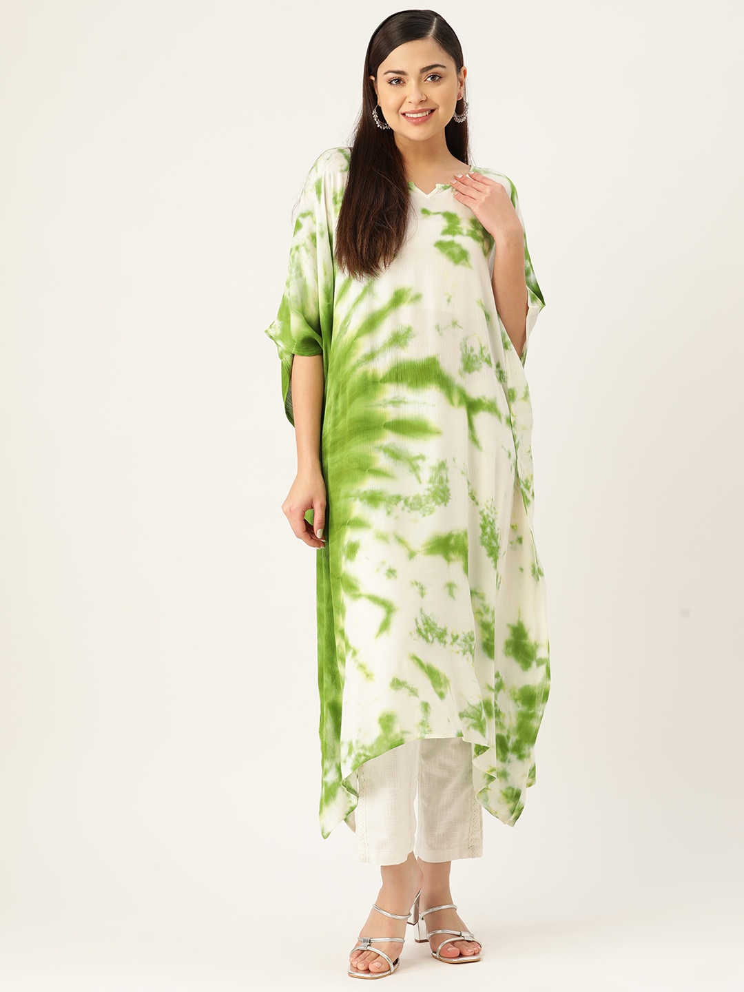 

Maaesa Dyed Flared Sleeves Asymmetric Crepe Kaftan Kurta, Off white