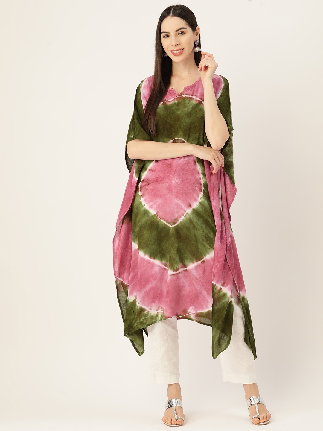 

Maaesa Bandhani Dyed Flared Sleeves Crepe Kaftan Kurta, Pink