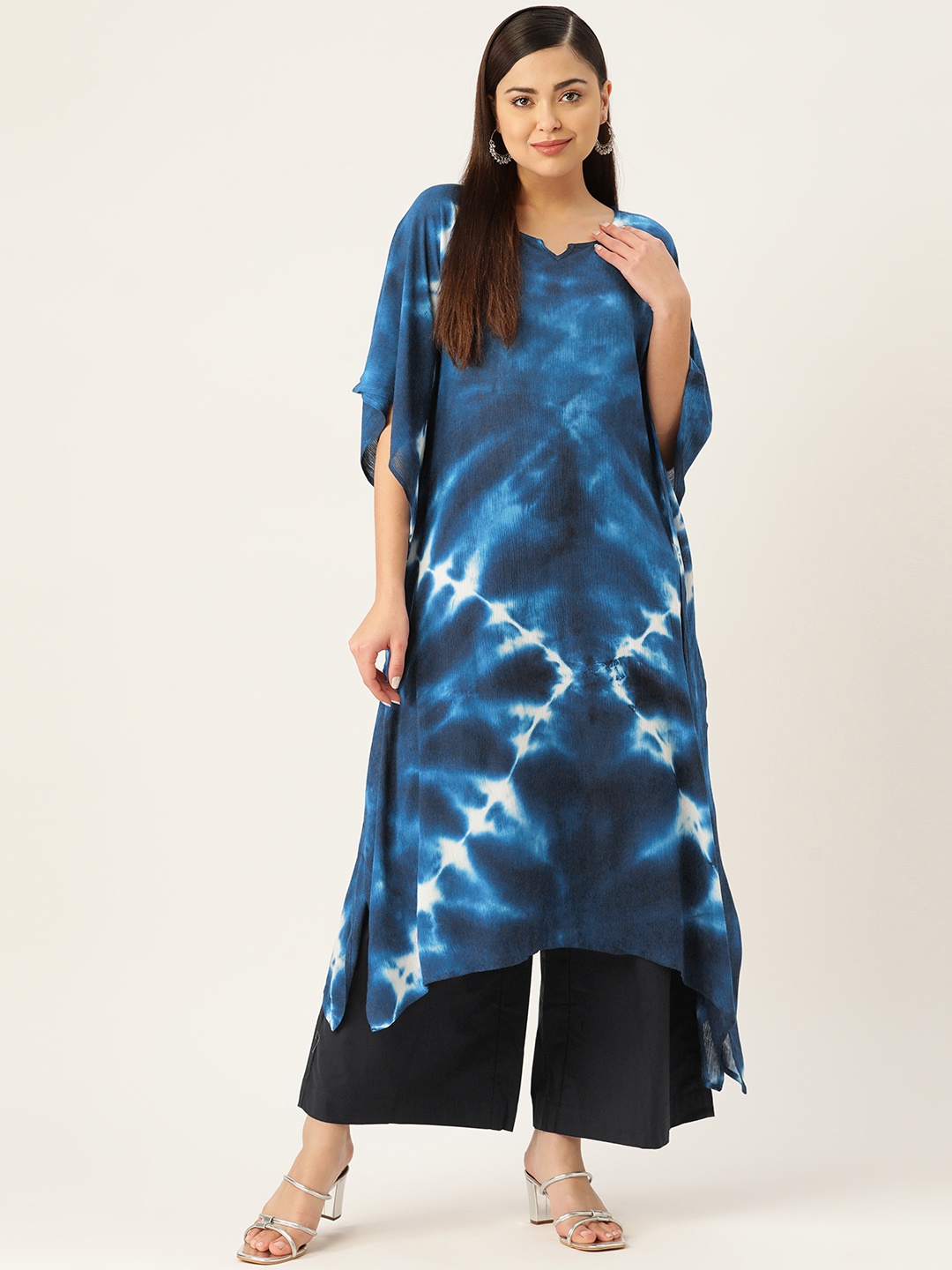 

Maaesa Bandhani Dyed Flared Sleeves Crepe Kaftan Kurta, Blue