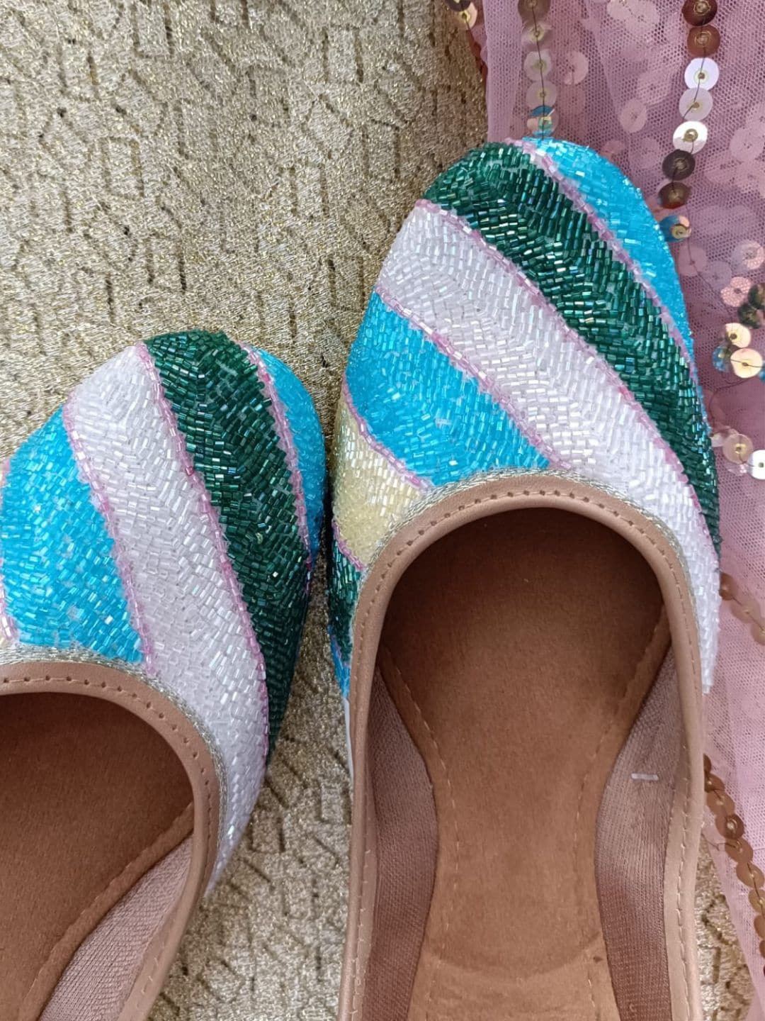 

DESI COLOUR Women Ethnic Embellished Mojaris, Blue