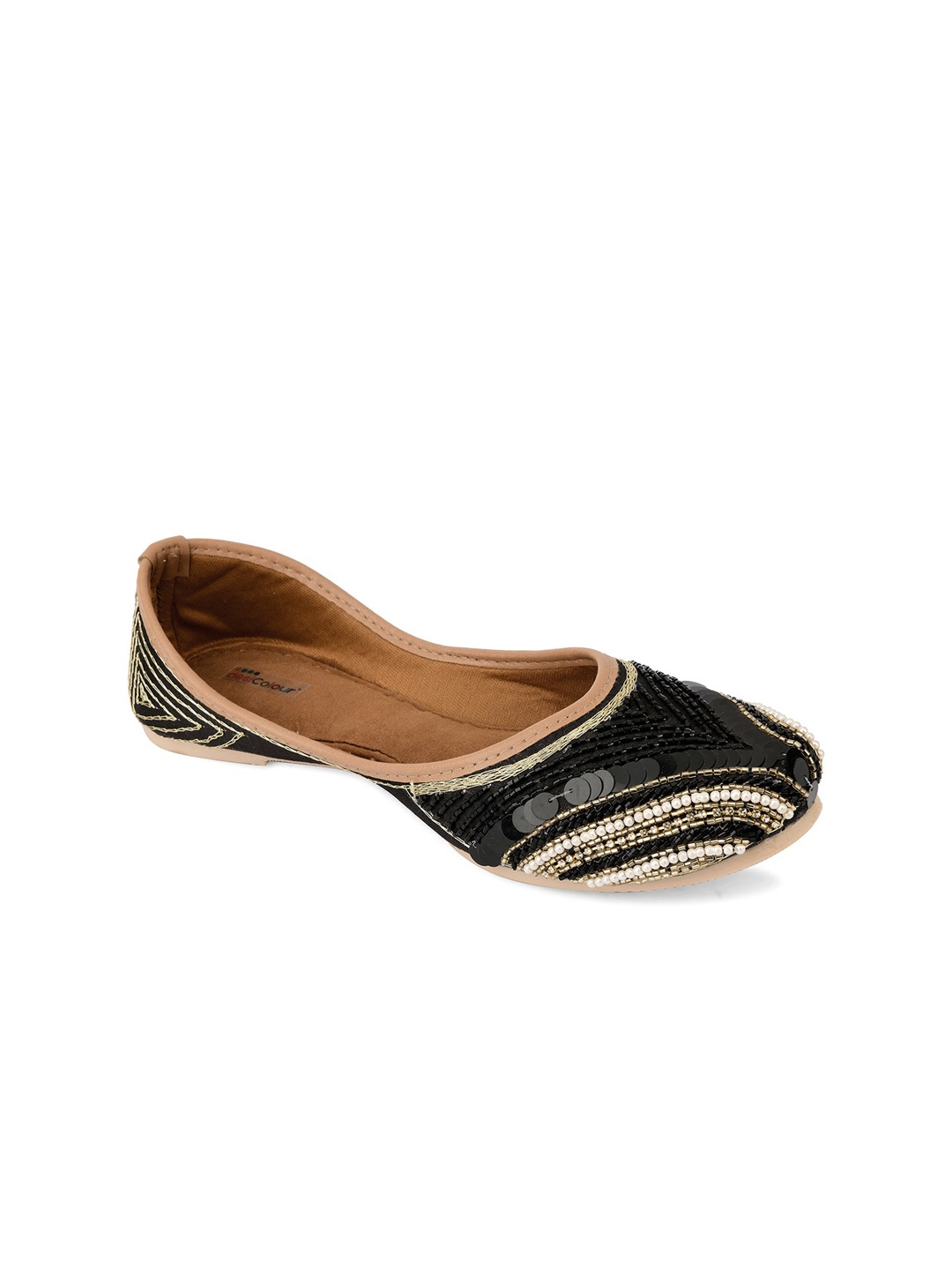 

DESI COLOUR Women Embellished Ethnic Mojaris, Black
