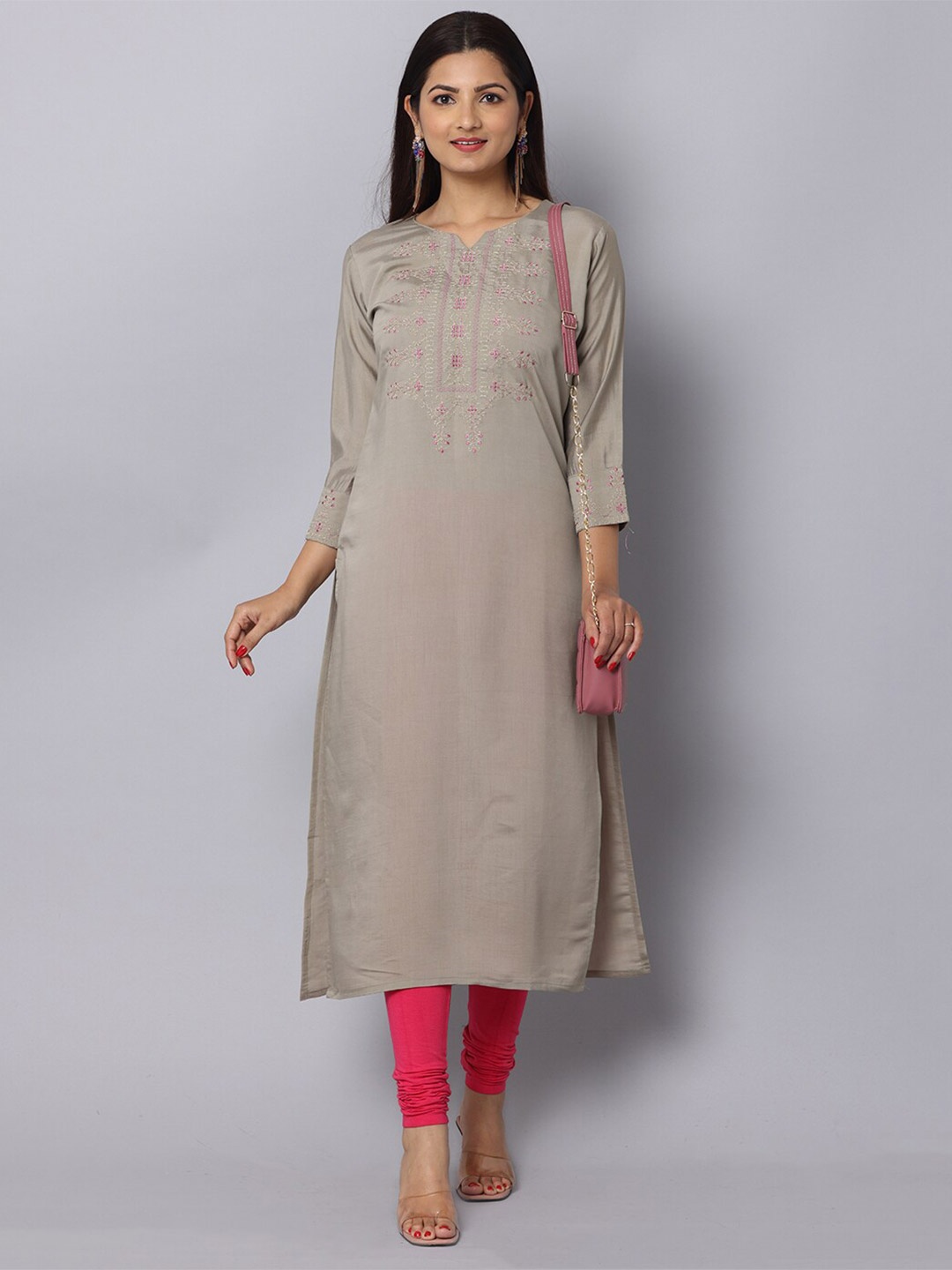 

NAYRA Women Floral Embroidered Notch Neck Kurta, Grey