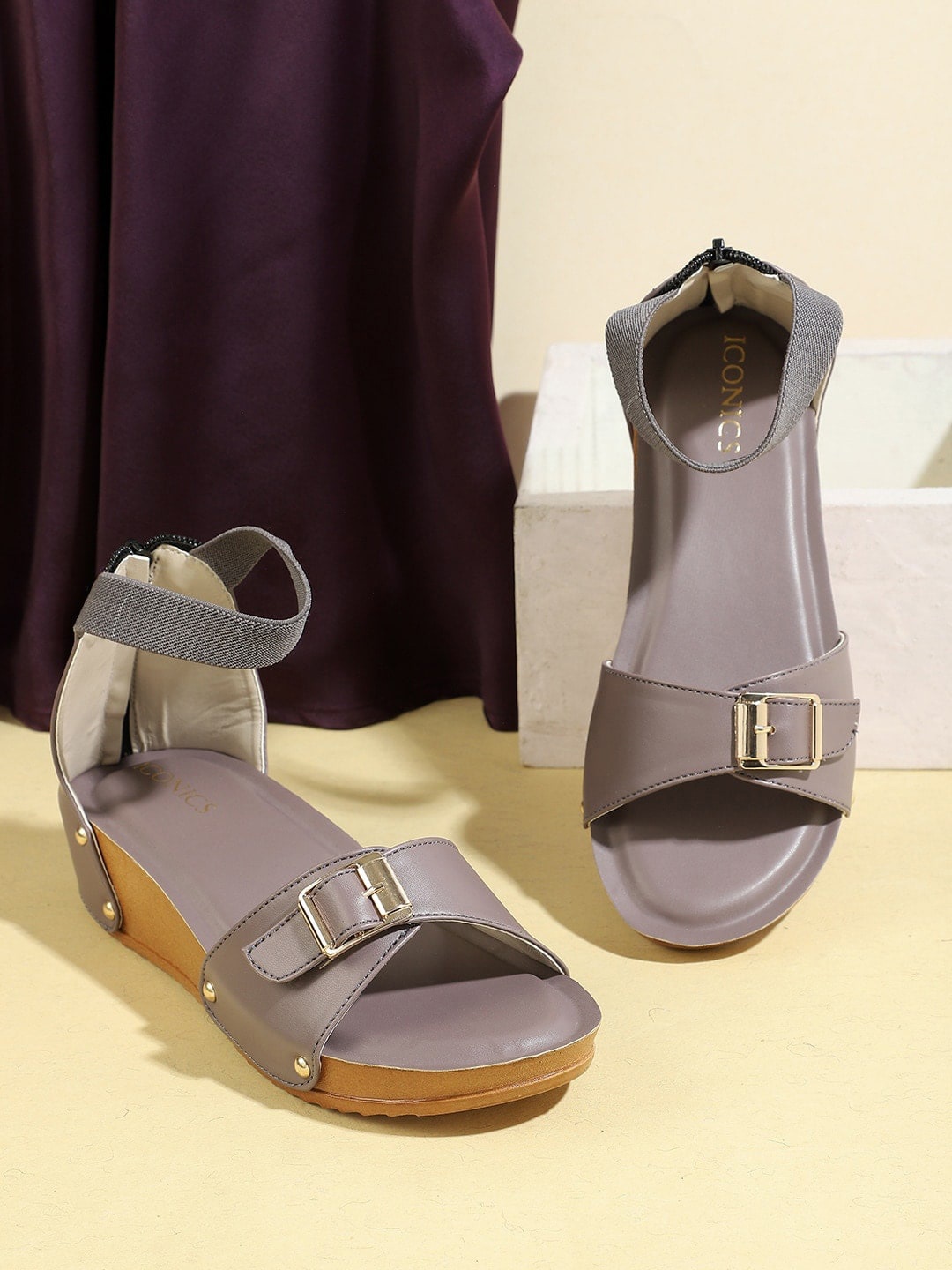 

ICONICS Women Open Toes Comfort Heels With Buckles, Grey