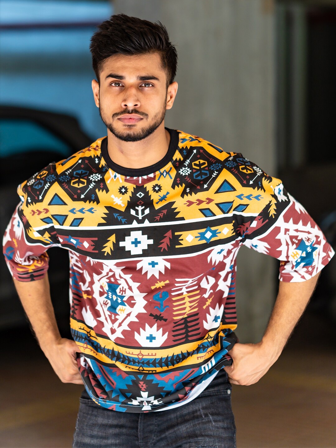 

Powerlook Men Geometric Printed T-shirt, Mustard