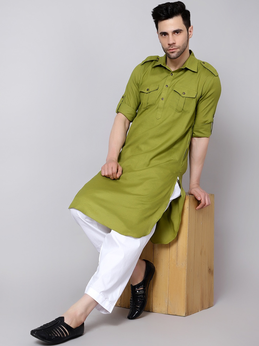 

HERE&NOW Men Shirt Collar Pathani Kurta, Olive