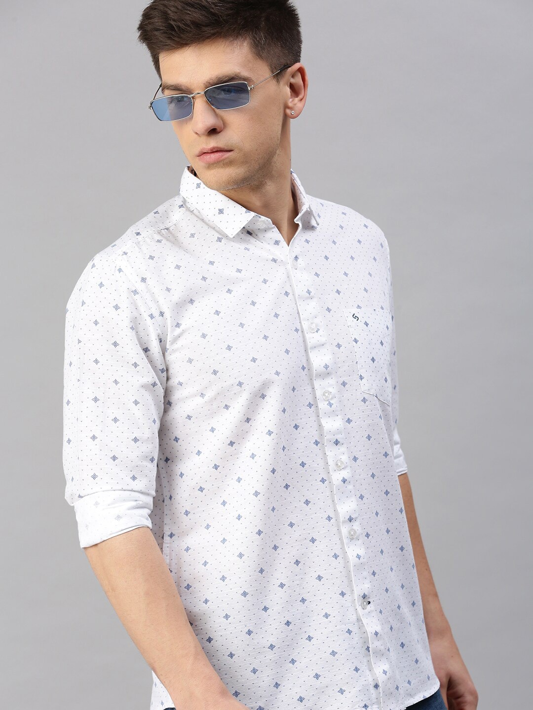 

Classic Polo Men Slim Fit Ethnic Motifs Printed Cotton Shirt, White