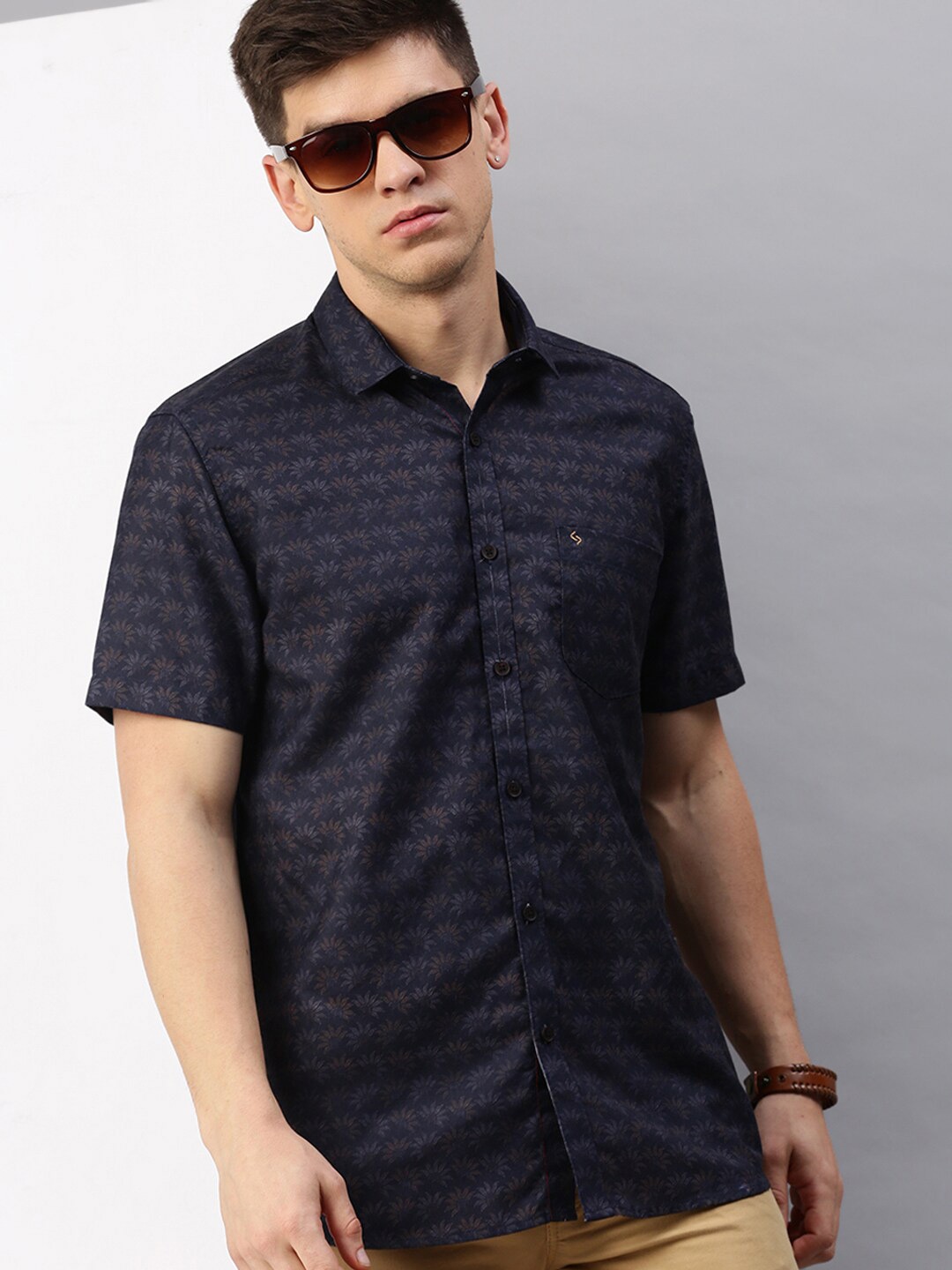 

Classic Polo Men Slim Fit Printed Casual Cotton Shirt, Navy blue