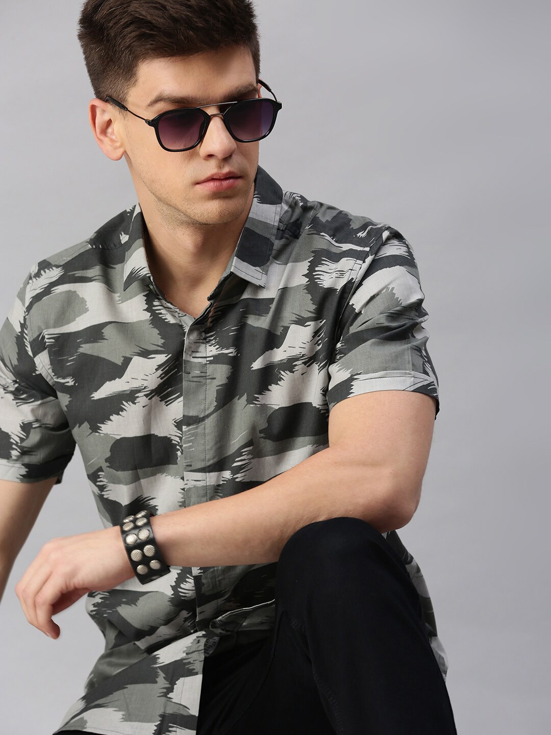 

Classic Polo Men Slim Fit Printed Casual Cotton Shirt, Black
