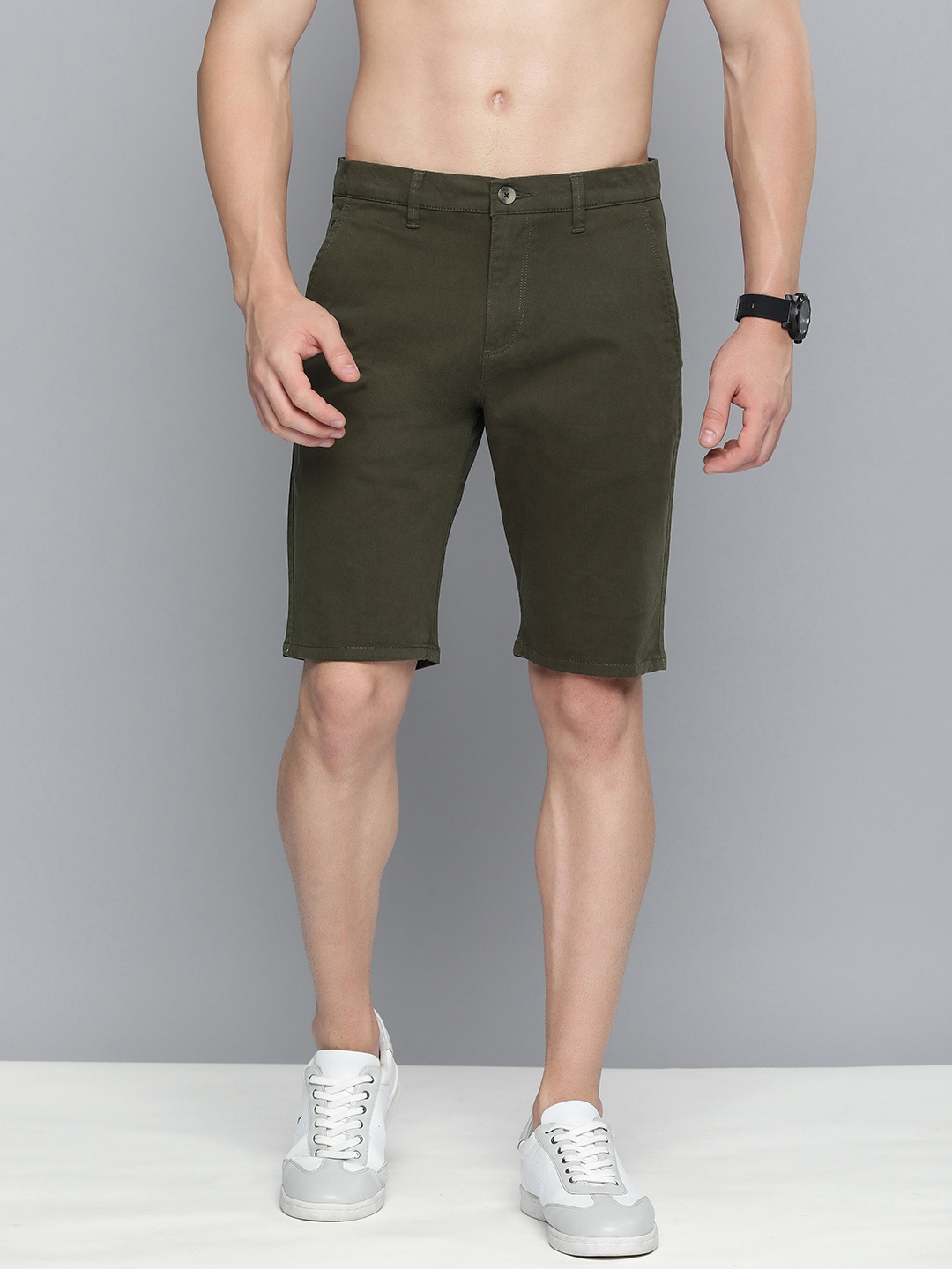 

HERE&NOW Slim Fit Mid-Rise Regular Shorts, Olive