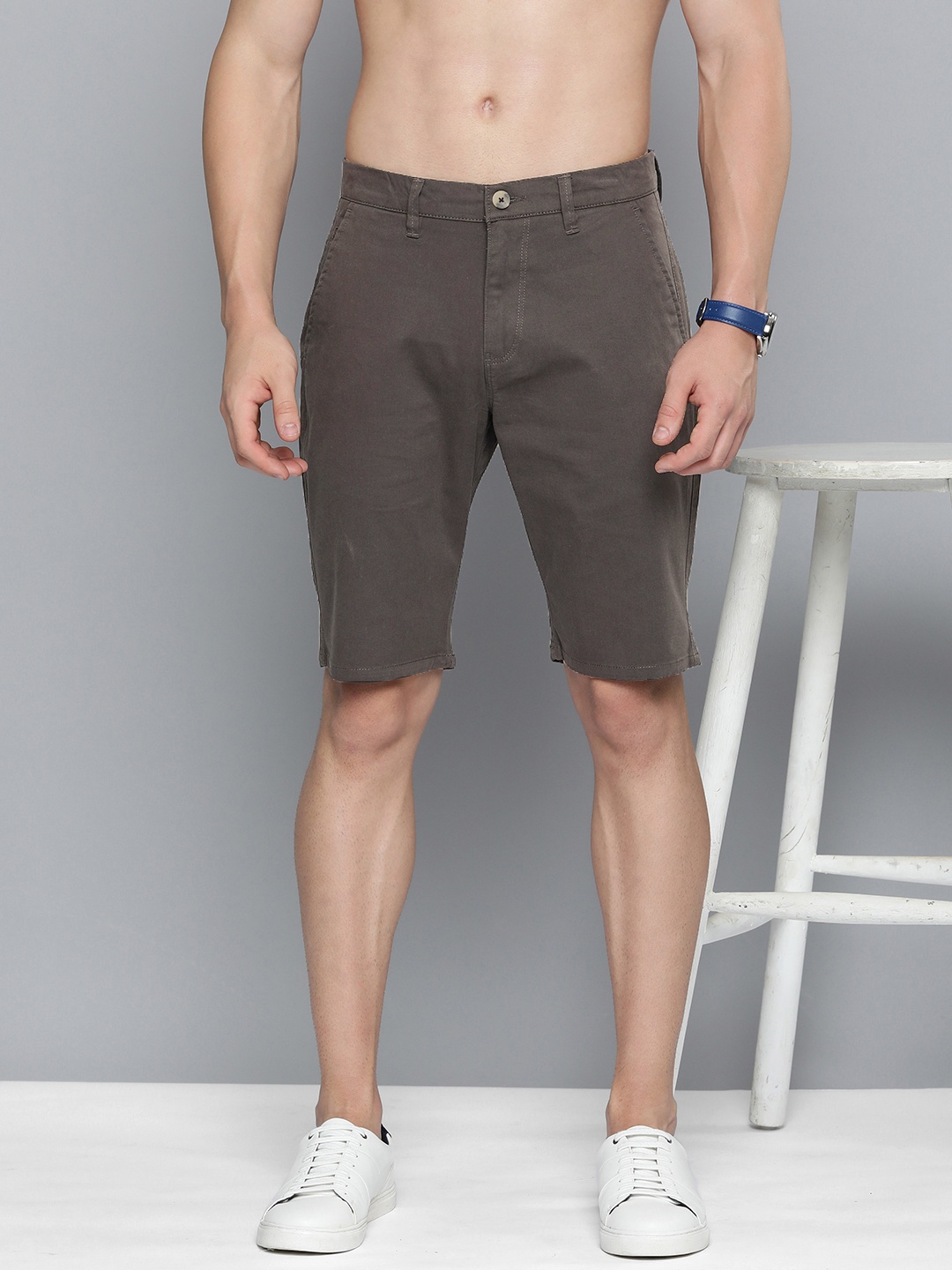 

HERE&NOW Slim Fit Mid-Rise Regular Shorts, Charcoal