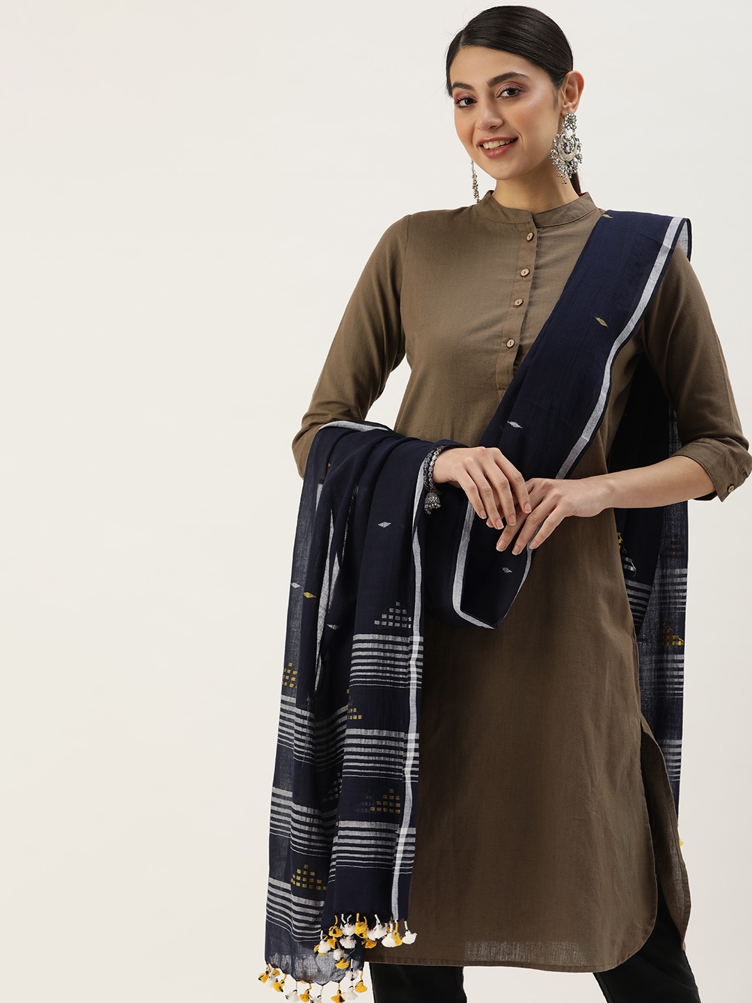 

ArtEastri Geometric Woven Design Pure Cotton Dupatta, Black