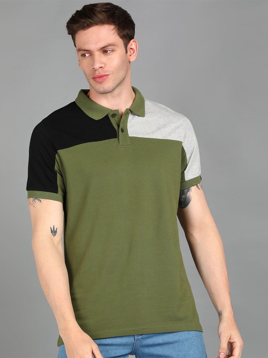 

Urbano Fashion Men Green Colourblocked Polo Collar Applique Slim Fit T-shirt