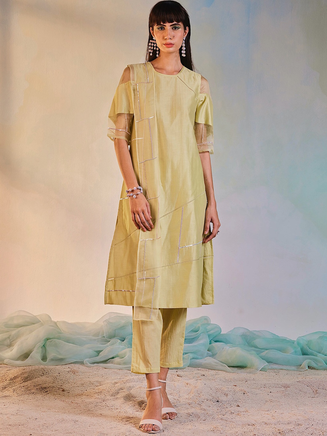 

charkhee Women Chanderi Silk Sequined Kurta with Trousers, Yellow