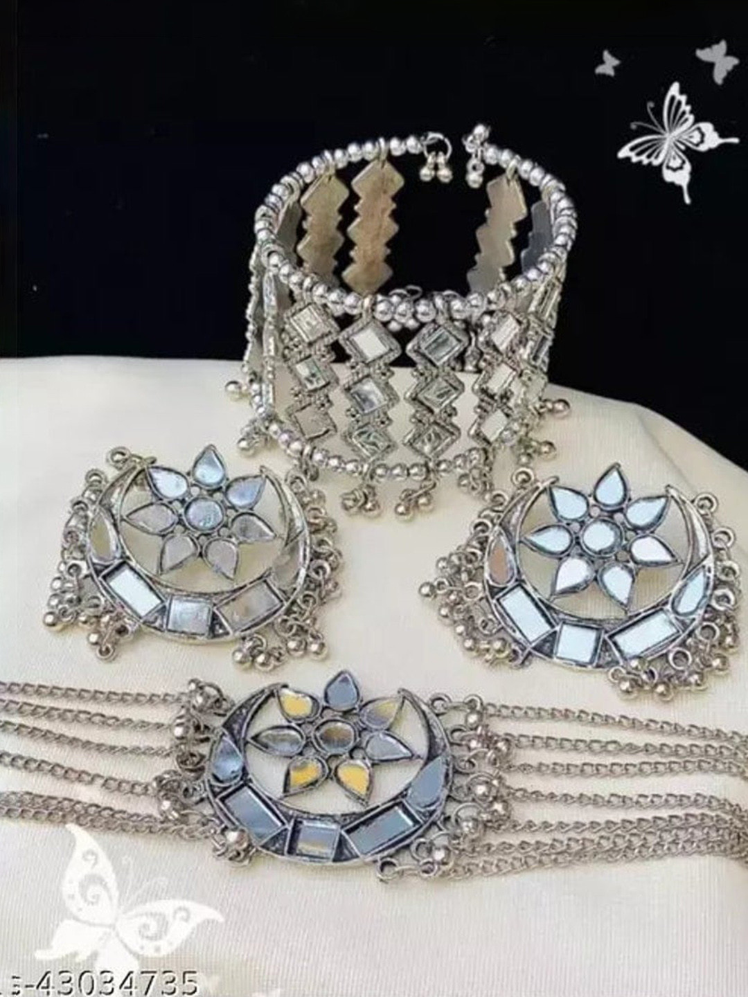 

Krelin Celebrity Oxidized Silver-Plated Mirror-Studded & Beaded Choker Jewellery Set