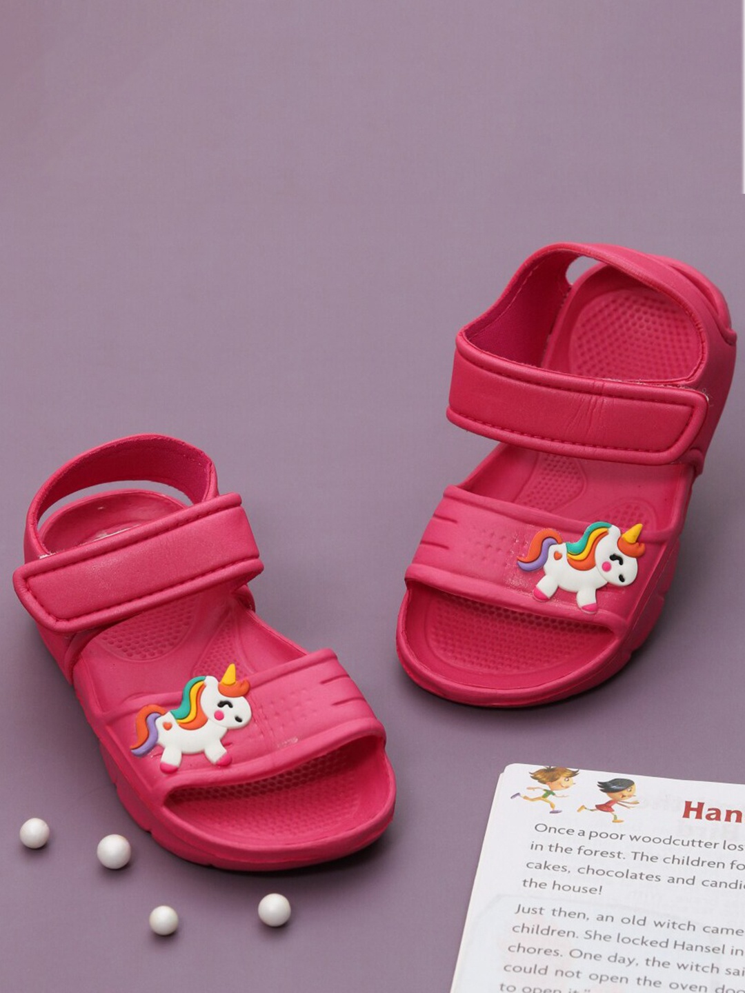 

Yellow Bee Girls Unicorn Comfort Rubber Flats, Fuchsia