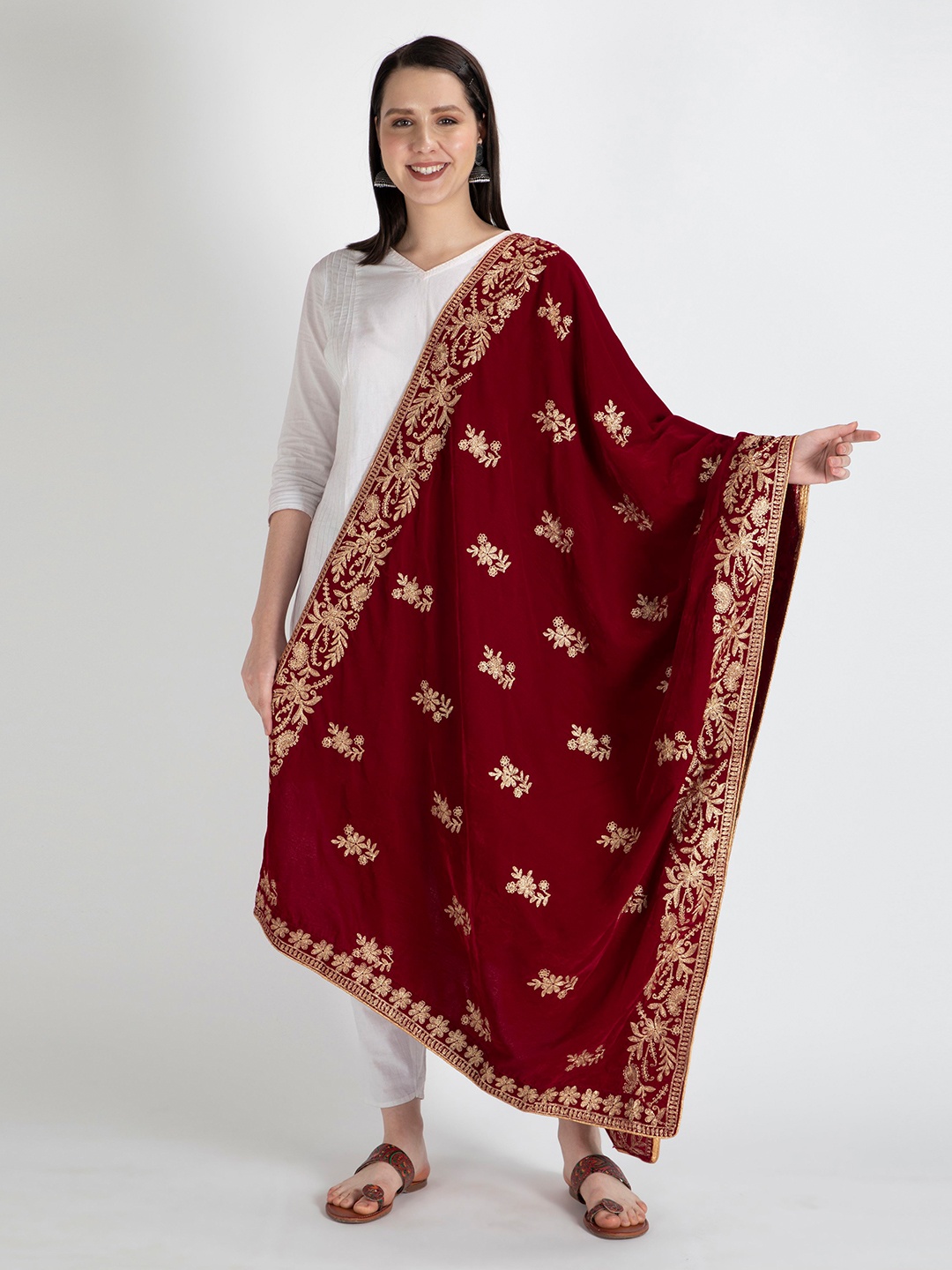 Moda Chales Ethnic Embroidered Velvet Dupatta with Zari Details, Maroon
