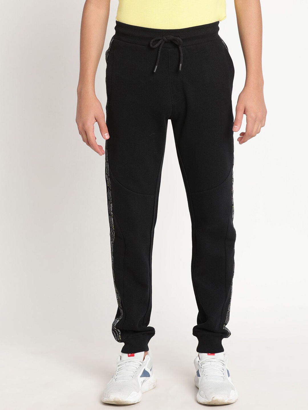 

Indian Terrain Boys Cotton Joggers, Black
