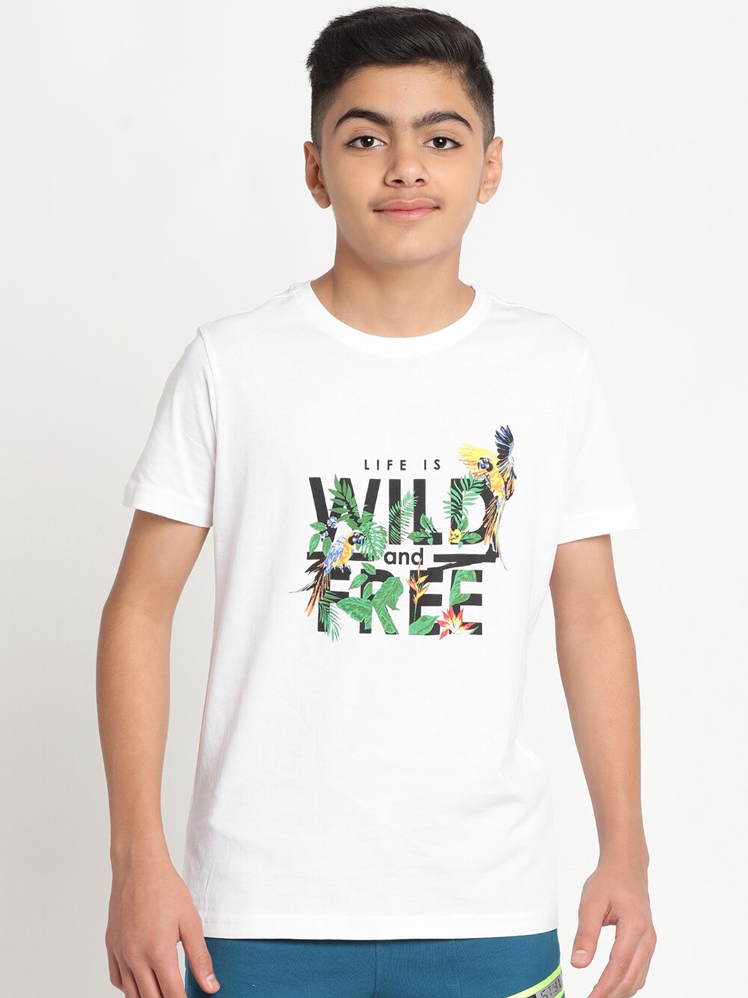 

Indian Terrain Boys Typography Printed Slim Fit T-shirt, White
