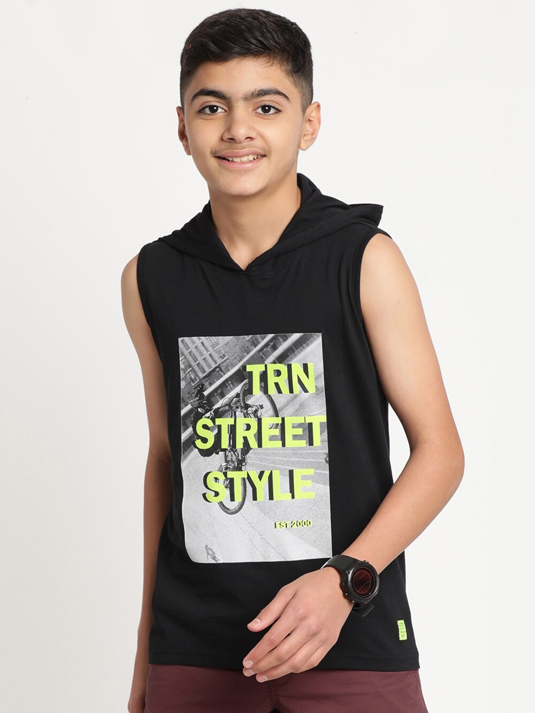 

Indian Terrain Boys Typography Printed Slim Fit Pure Cotton T-shirt, Black