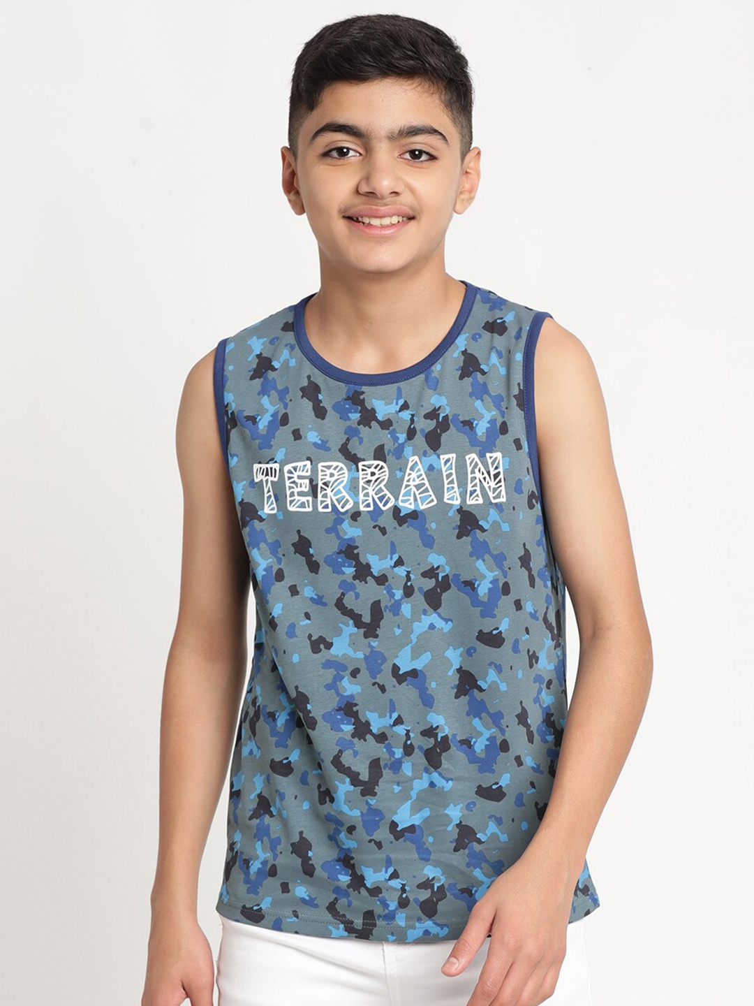 

Indian Terrain Boys Abstract Printed Sleeveless Pure Cotton T-shirt, Grey