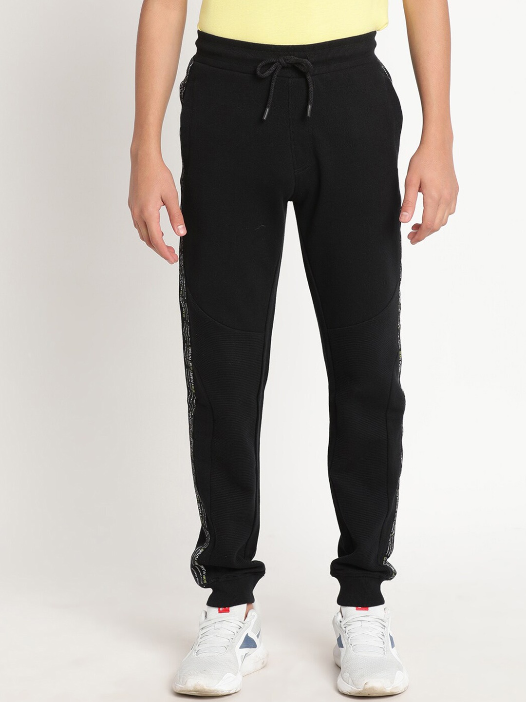 

Indian Terrain Boys Slim Fit Pure Cotton Joggers, Black