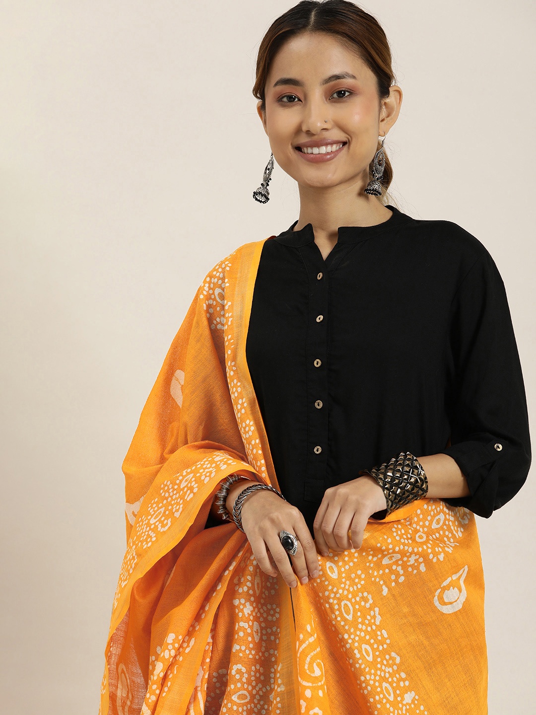 

Taavi Ethnic Motifs Dyed Pure Cotton Batik Bhagalpuri Handloom Dupatta, Yellow
