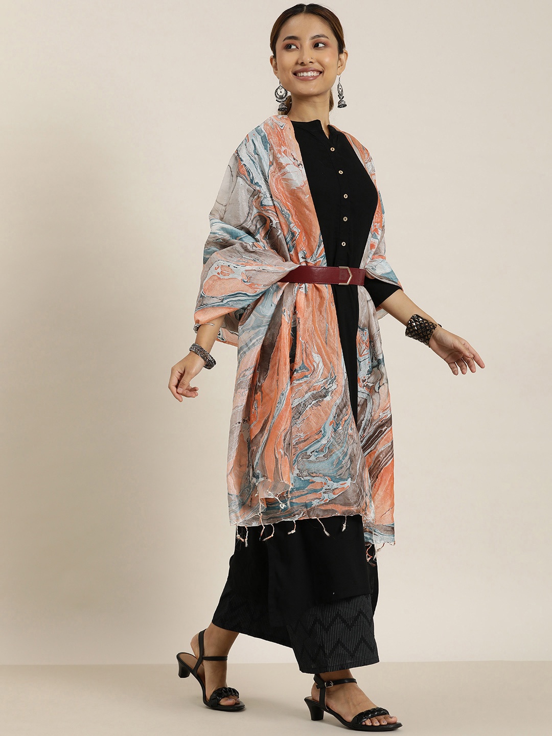 

Taavi Abstract Dyed Ombre Bhagalpuri Handloom Dupatta, Orange