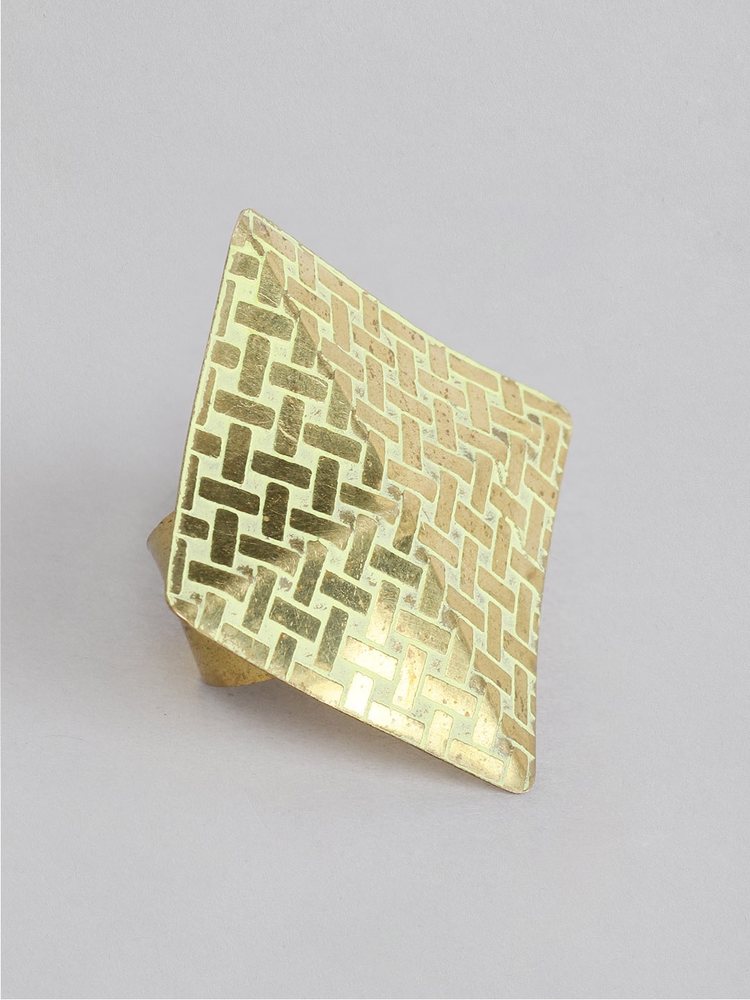 

Rang Gali Women Stainless Steel Gold-Plated Finger Ring
