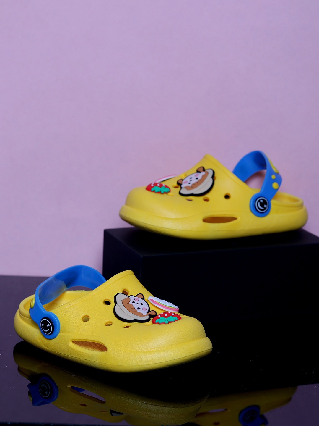 

PASSION PETALS Kids Applique Lightweight Clogs, Yellow