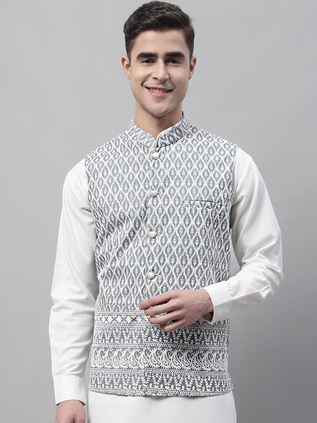 

Jompers Men Embroidered Pure Cotton Nehru Jacket, Grey