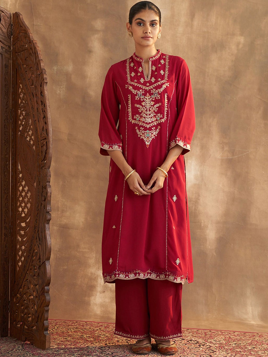 

Lakshita Ethnic Motifs Embroidered Sequinned Kurta With Palazzos, Pink