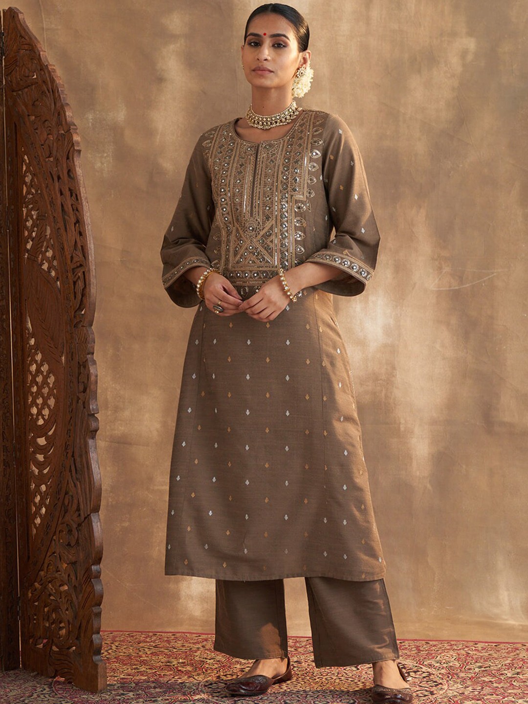 

Lakshita Women Plus Size Ethnic Motifs Embroidered Kurta with Palazzo, Beige