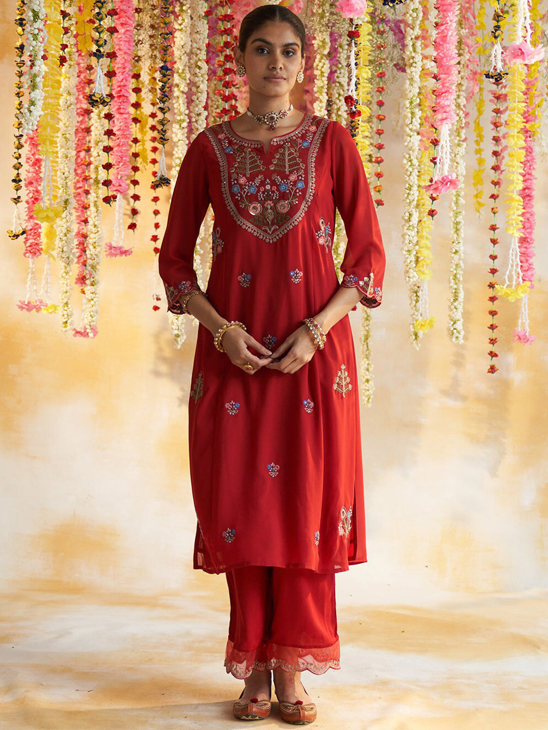 

Lakshita Women Ethnic Motifs Embroidered Thread Work Kurta with Palazzos, Red