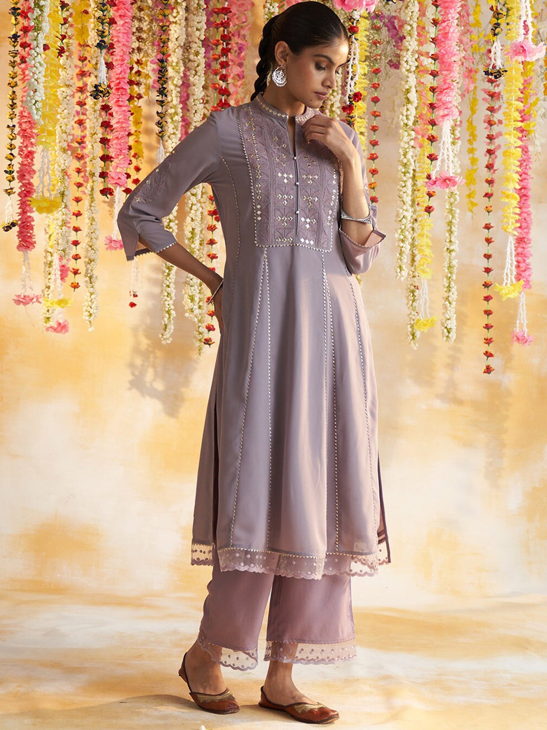 

Lakshita Women Ethnic Motifs Embroidered Gotta Patti Kurta With Palazzos, Lavender