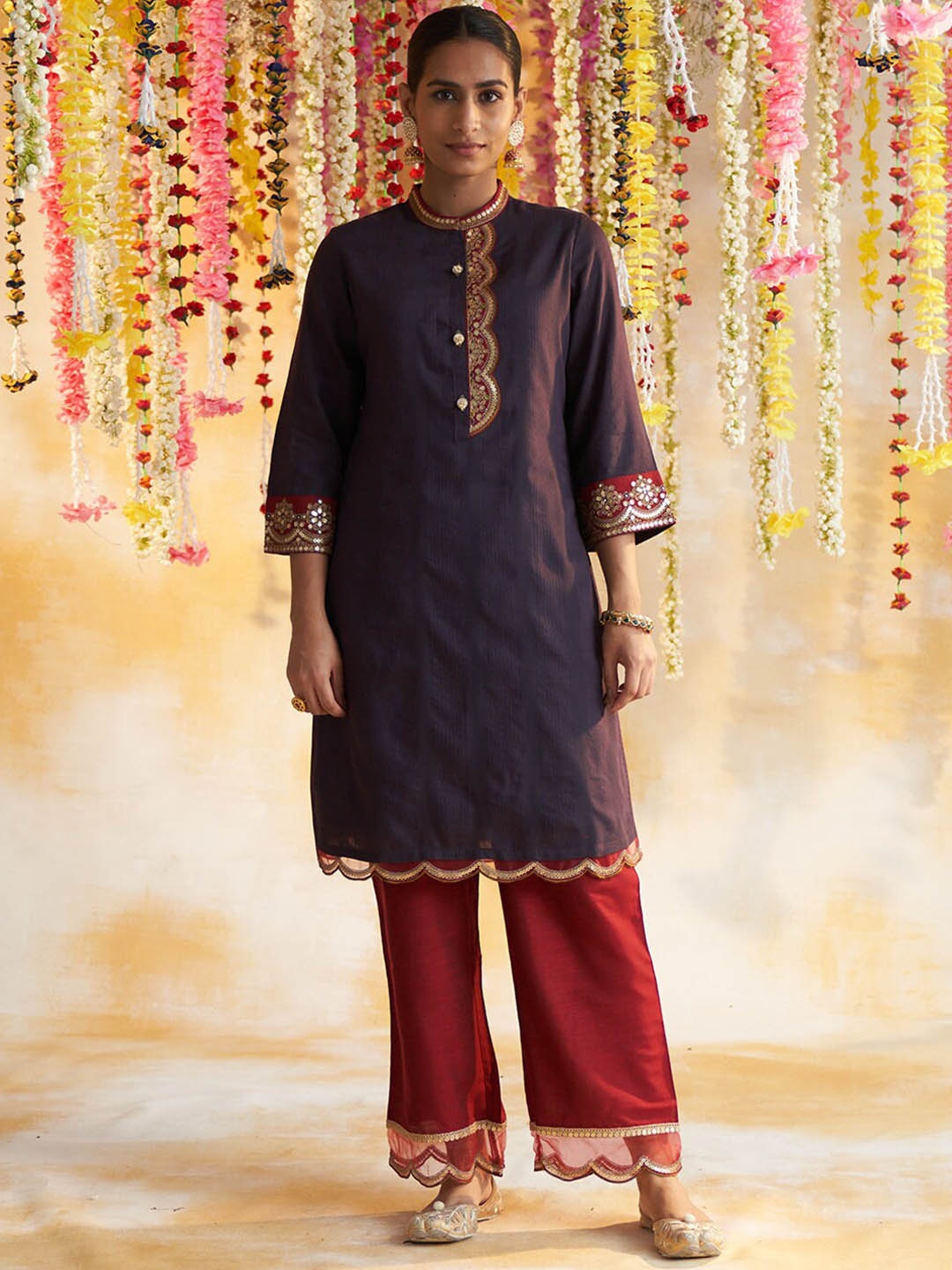 

Lakshita Women Ethnic Motifs Embroidered Kurta with Palazzos, Purple