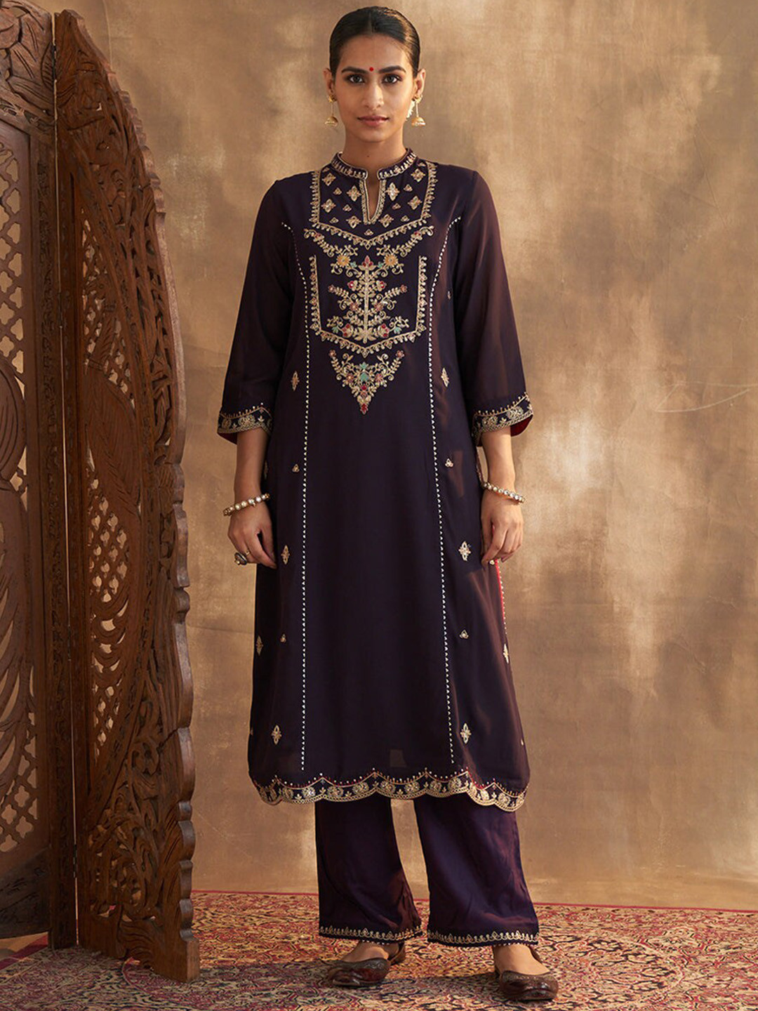 

Lakshita Women Ethnic Motifs Embroidered Kurta with Palazzos, Purple