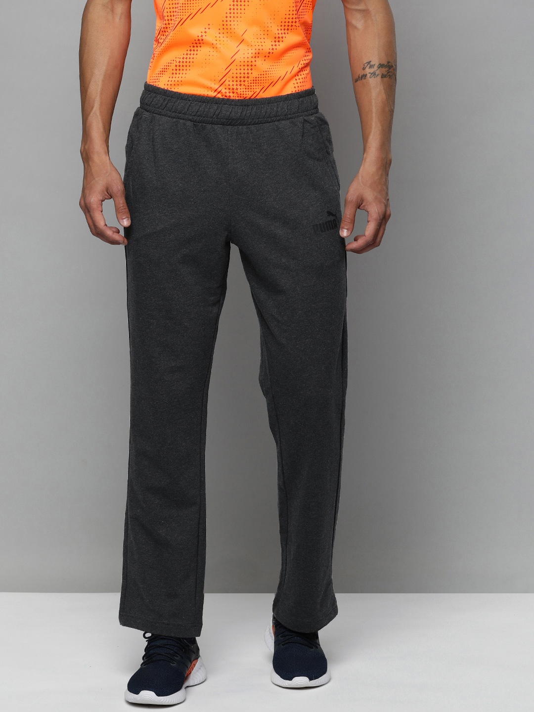 

Puma Men ESS Logo Regular Fit Track Pants, Grey