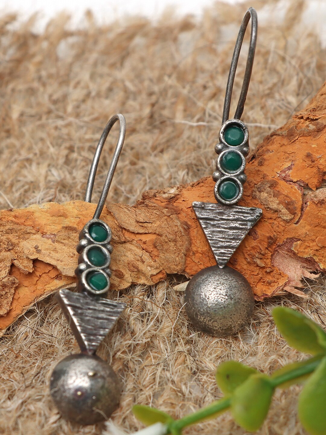 

Ozanoo Brass-Plated Classic Drop Earrings, Green