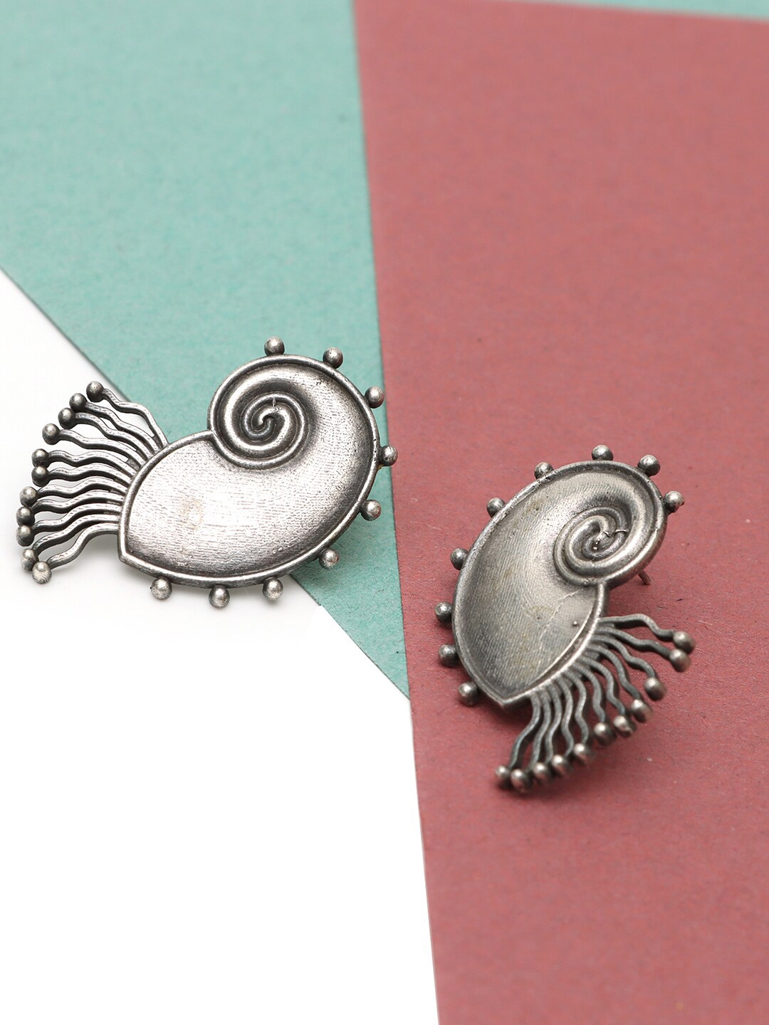 

Ozanoo Brass-Plated Stud Earrings, Silver