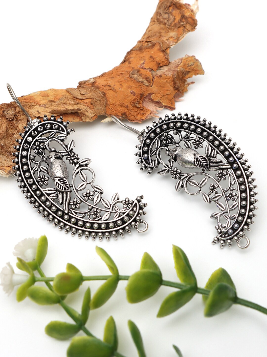 

Ozanoo Silver-Plated Classic Drop Earrings