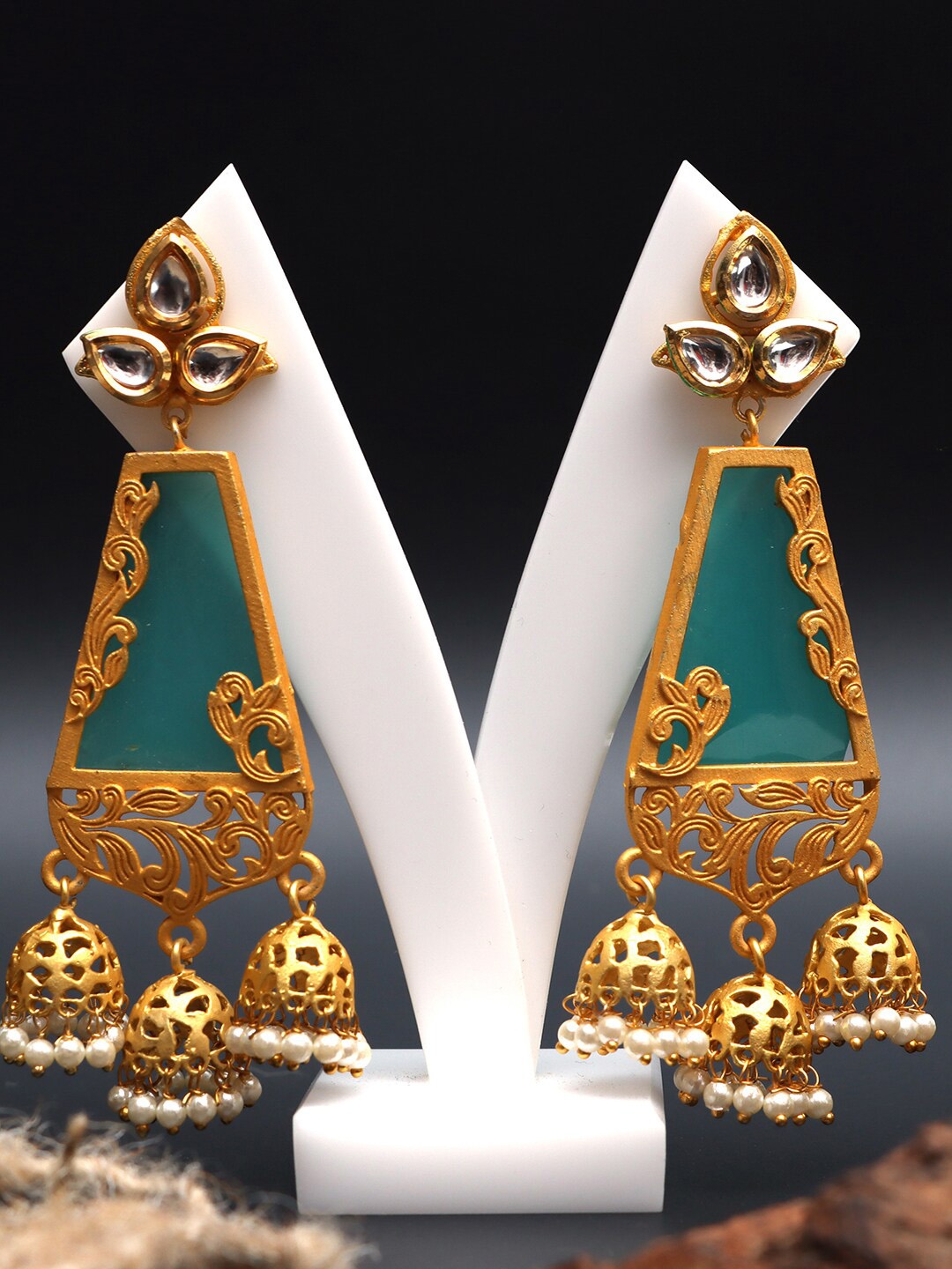 

Ozanoo Gold Plated Contemporary Kundan Studded Jhumkas Earrings, Green