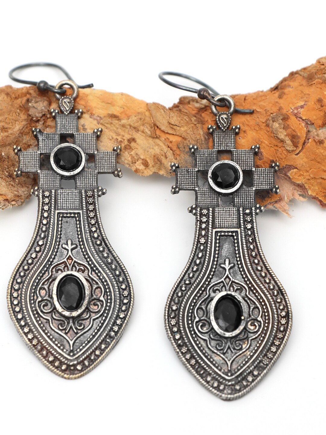 

Ozanoo Brass-Plated Stone Studded Drop Earrings, Black